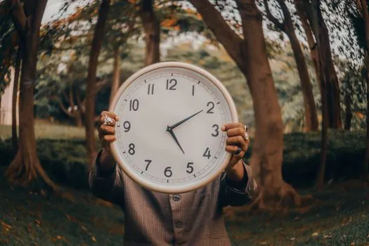 AI networking switch ASIC lead time 2026 - Who the 52-week lead time actually affects (and who it does not)