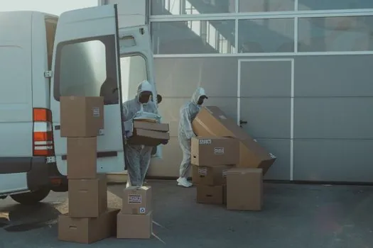 Carton Box selection for air cargo - Who Should Use a 51 ECT Air-Freight Carton, and Who Should Not