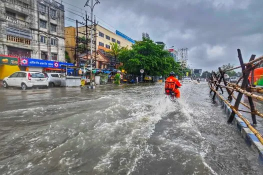 alarm flood causes and rationalization steps - HMI design during a flood: what helps the operator