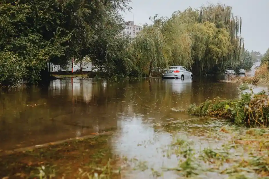 Alarm flood causes and rationalization steps for process plants