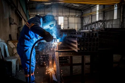Alloy Steel total cost of ownership analysis - Fabrication and Welding: The Hidden Multipliers on Labor Hours