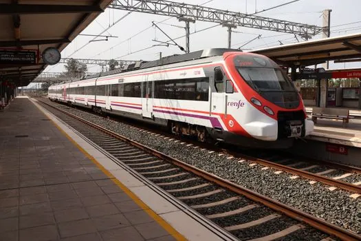Alumina Ceramic selection for rail industry - Thermal and electrical envelope: dielectric strength, service temperature, therm