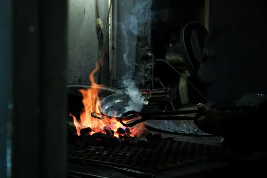aluminum induction furnace holding temperature range 680 to 750 C - Comparison: Induction vs Gas-Fired vs Electric-Resistance Holding