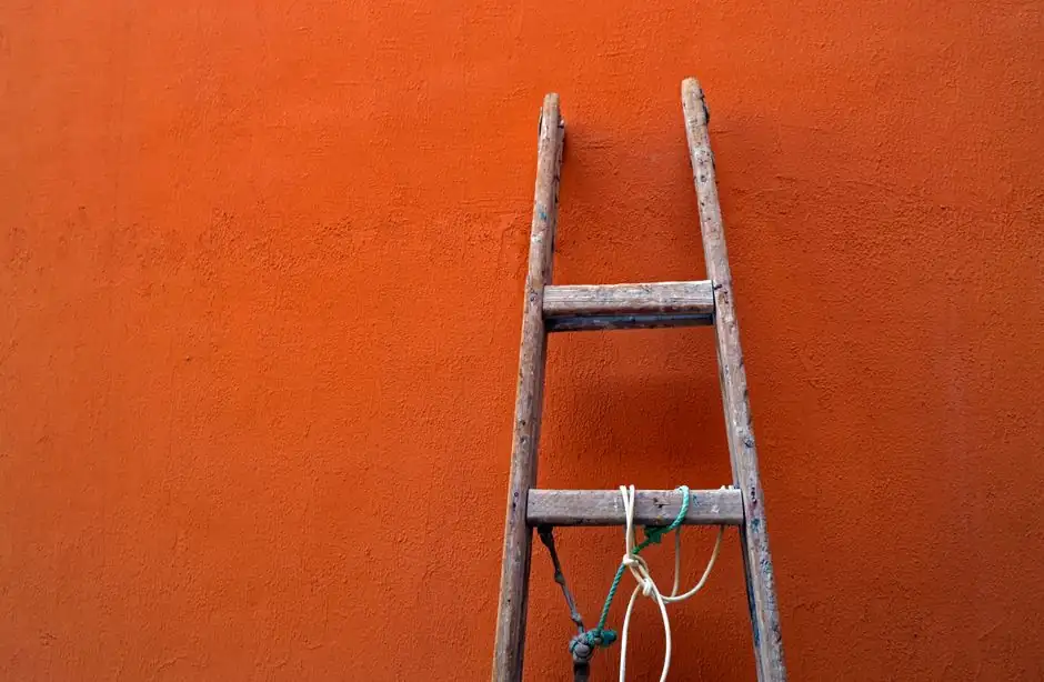 Aluminum ladder failure modes and prevention: an engineer's spec field guide