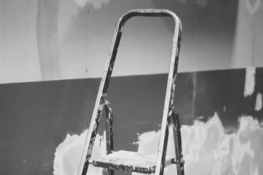 Aluminum Ladder selection for HVAC installation - Stability Features That Actually Reduce Falls