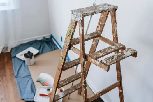 Aluminum Ladder selection for concrete work - Stepladder vs Extension Ladder: Which Type for Which Concrete Task