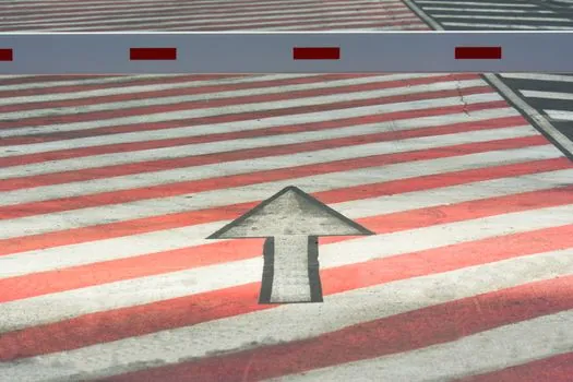 AMR traffic management bottlenecks at elevators and doors - Limits, Failure Modes, and Open Questions