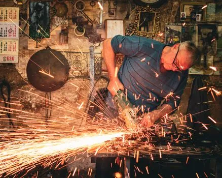 Angle Grinder failure modes and prevention - Decision matrix: matching disc to task and tool