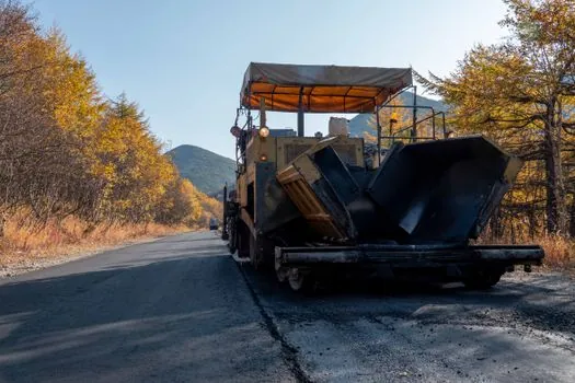 Asphalt Paver testing and commissioning procedure - Comparison of Commissioning Methods: Manual Walk-Around vs Digital Checklist vs 