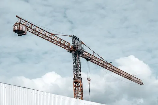 ATEX explosion-proof hoist on a single girder crane - Hoist Type: Chain, Wire Rope, and Pneumatic Alternatives