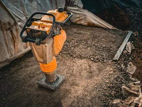 Automatic Level installation guide - Comparison: Automatic Level vs Laser Level vs Manual Spirit Level