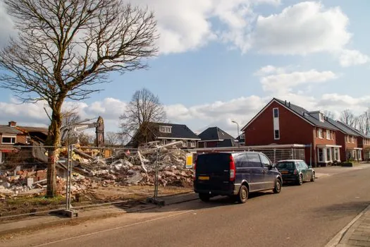 Automatic Level selection for demolition work - Comparison: Automatic Optical vs Automatic Laser for Demolition