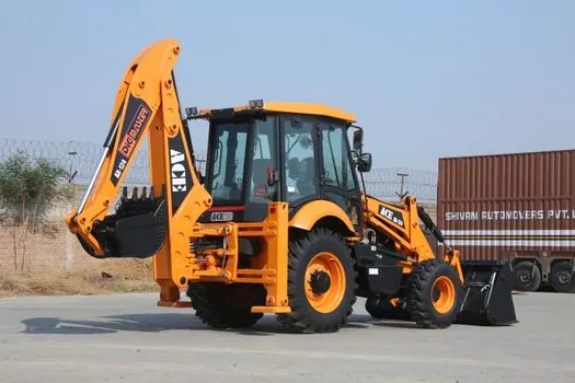Backhoe Loader safety requirements and precautions - Comparison: SOP Categories vs. Operator Action Triggers