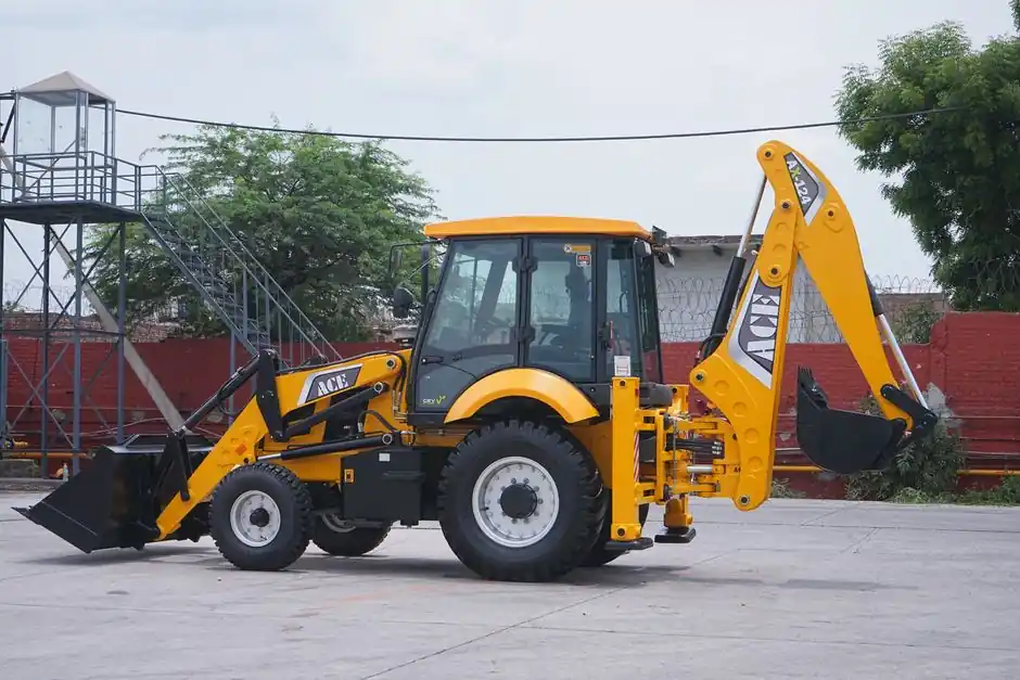 Backhoe loader selection for port and terminal work: spec-first buying map