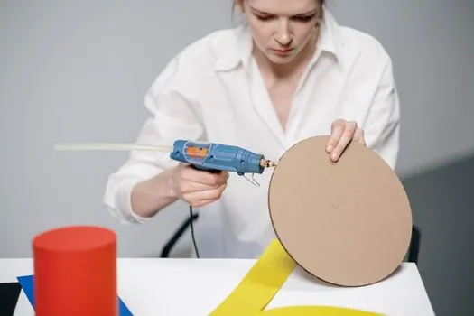 industrial adhesive dispensing methods bead vs spray vs roll coating - Limitations and Failure Modes