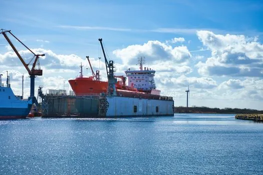 Bench Scale selection for port logistics - Logistics-Specific Failure Modes and Constraints