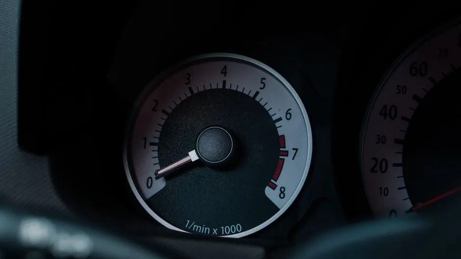 Best Dial Indicator Setup for Automotive Work: Specs, Brands, and Base Pairings