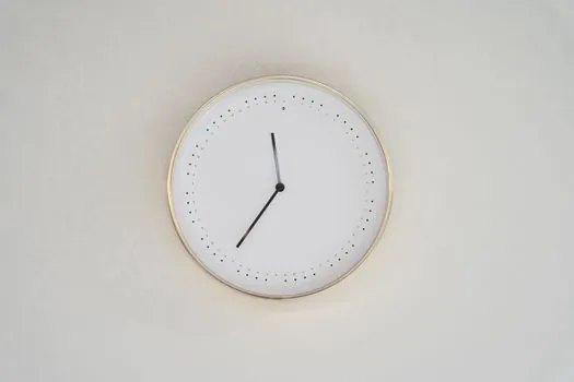 best Quartz Material for data center - Who Quartz Timing Is For, and Who Should Look Elsewhere