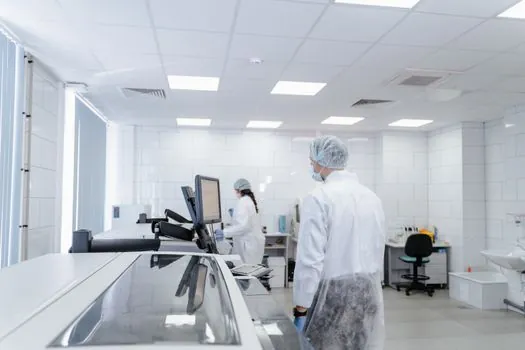 best Spectrophotometer for pharmaceutical - Selection criteria that survive an FDA inspection