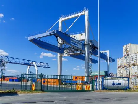 breakbulk and heavy-lift shipping capacity 2026 for transformers and turbines - Signals to Watch Into Late 2026 and 2027