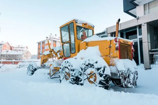 brushless DC motor vs Motor Grader - Use cases where the brushed unit still wins