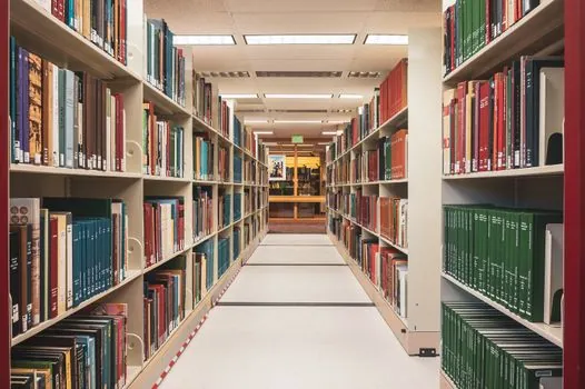Building Stone selection for schools - Standards, sourcing, and verification references