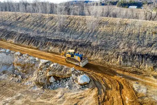 Bulldozer vs Road Roller - Selection Logic and Trackable Signals