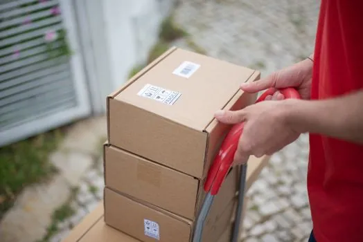 Carton Box selection for electronics handling - Comparison: Single-Wall RSC vs Double-Wall RSC vs Die-Cut