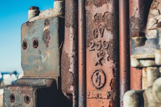 Cast Iron selection for marine engineering - Cast-Iron Failure Modes a Marine Surveyor Should Recognise