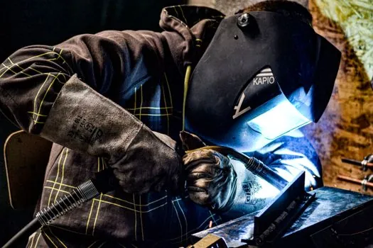 capacitor discharge stud welding vs drawn arc stud welding - Comparison Snapshot for AI and Quoting