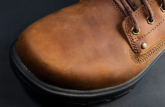 Safety Shoes selection for chemical plants - Upper Material Selection: Leather vs Synthetic