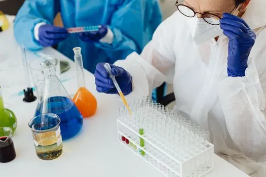 Chemical Reagent sizing and selection guide - Who should and should not pick the mainstream ACS or Reagent grade