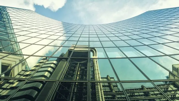 Skylight selection for commercial buildings - Glazing, energy, and climate: what the spec sheet must pin