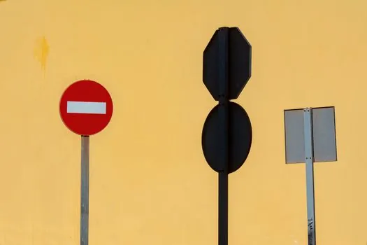 Warning Sign selection for confined space entry - Header, Message, and Symbol: Anatomy of a Compliant PRCS Sign
