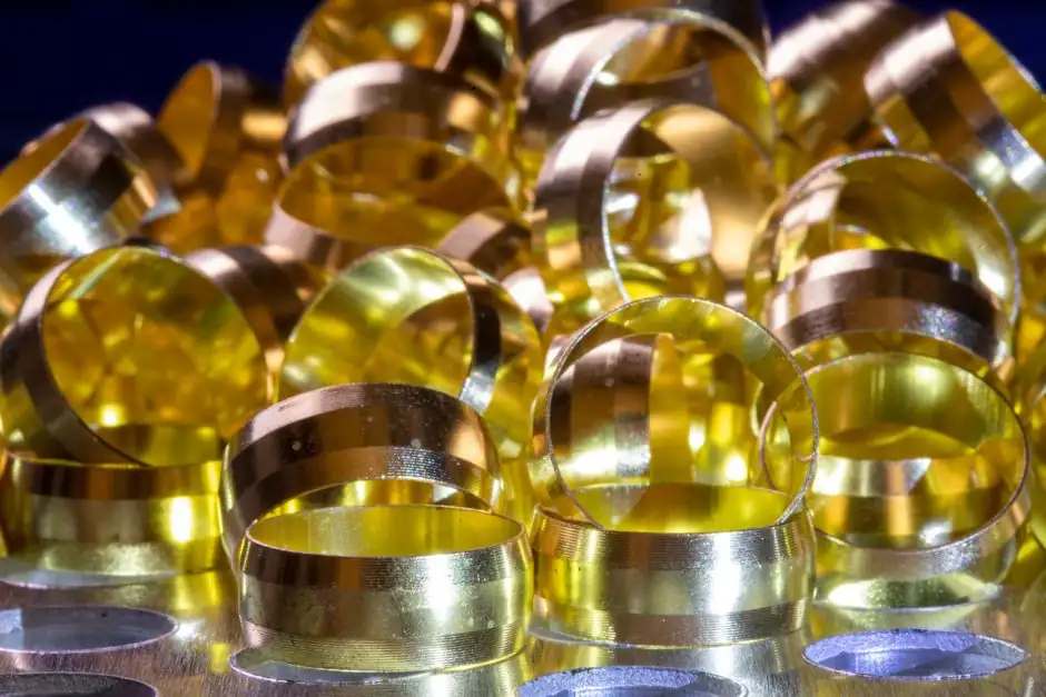 Copper vs Aluminum Sealing Washer: Crush Characteristics Compared