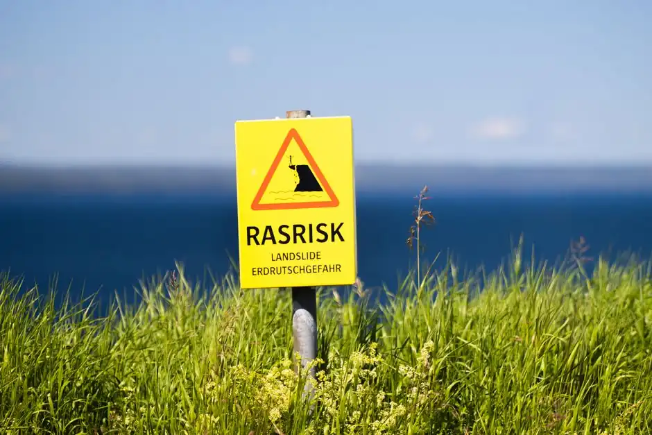 CSA Z195 Green Triangle vs ASTM F2413: Hazard-Label Decoder