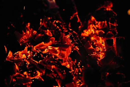 can a cupola furnace melt carbon steel instead of cast iron? - Real consequences of getting the choice wrong