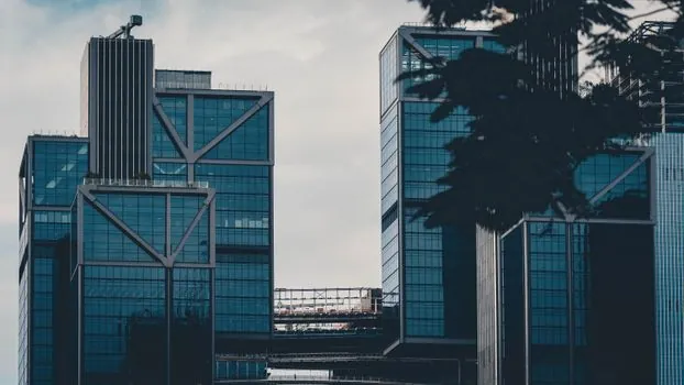 data center demand forecast 2026-2030 - Who is building: hyperscalers vs the new 150-project cohort