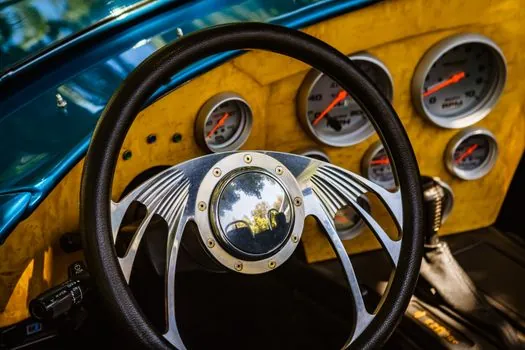 how to choose a Dial Indicator - Comparison Table: 0.0001" vs 0.0005" vs 0.001" Indicators