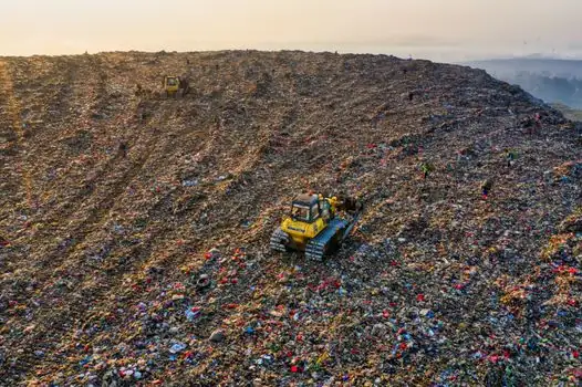 Diaphragm Wall Grab selection for landfill operations - When NOT to specify a grab for landfill work