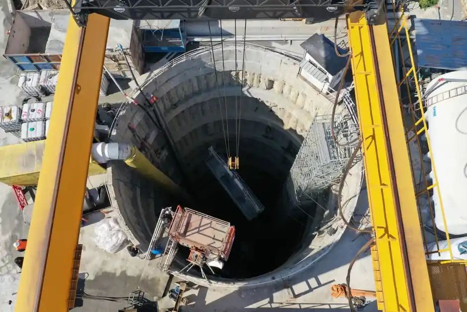 Diaphragm Wall Grab Selection for Pipeline Construction: Depth, Soil, and Panel-Size Map