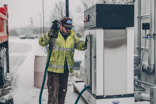 diesel-driven hpu vs electric-driven hpu for a remote well site - Failure modes and field-service realities