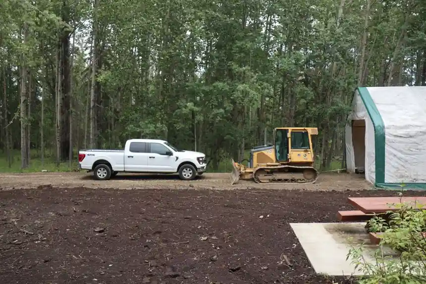 Dozer Blade Laser Receiver: Specs, Mounting, Indicate vs Automatic