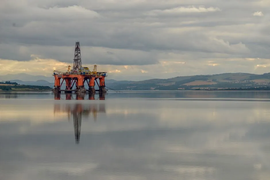 DTH drilling rig types, working envelopes, and selection criteria