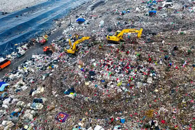 Dump Truck Selection for Landfill Operations: Spec Map and Operating-Fit Criteria