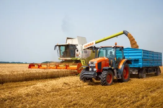 Linear Actuator selection for agriculture machinery - Comparison: 2000 N IP67 vs 6000 N IP54 vs 12000 N IP66