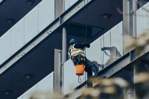 EN 14052 high performance helmet vs EN 397 industrial helmet - Procurement signals worth tracking