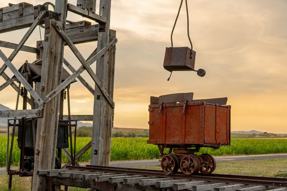 EP fabric vs steel cord belt: selecting the right carcass for tall bucket elevators