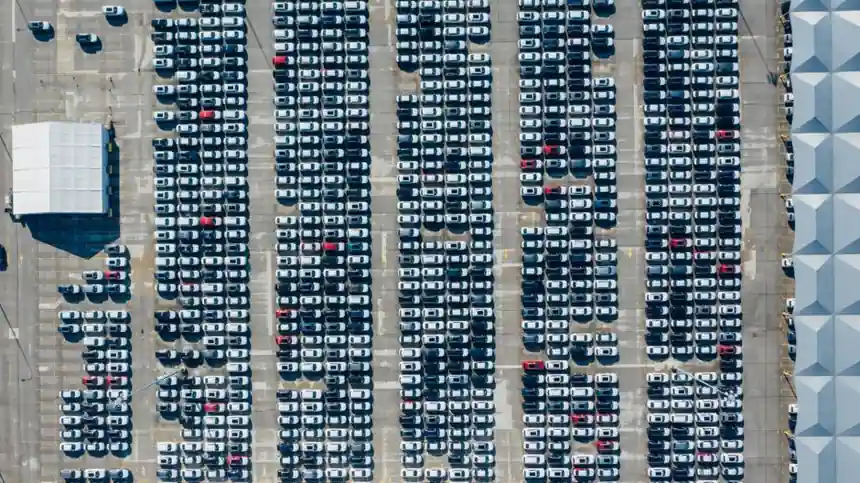 EV Battery Market 2025-2026: CATL-BYD Duopoly, China Convexity, NMC vs LFP Split