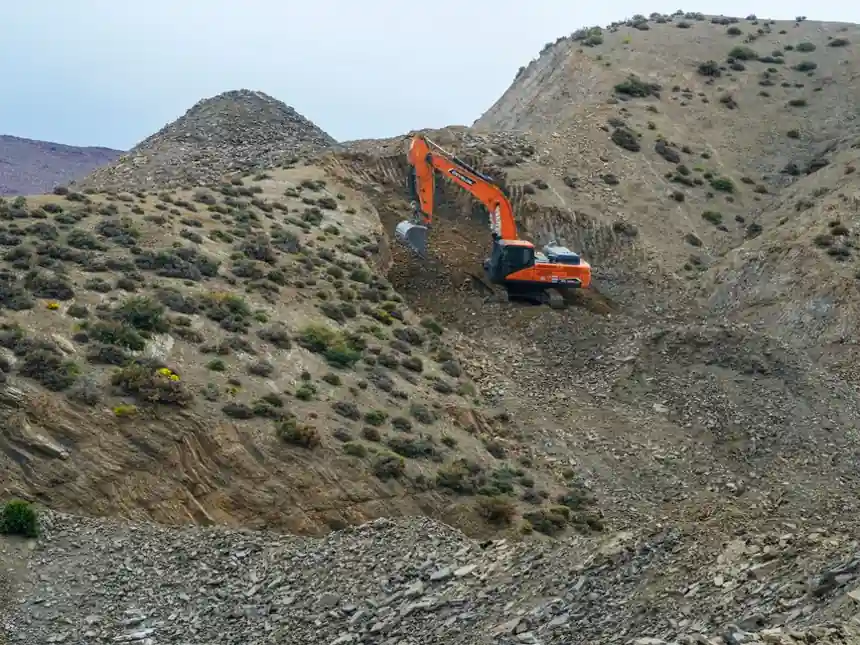 Excavator Bucket Capacity vs Dig Depth: Sizing the Trade-Off